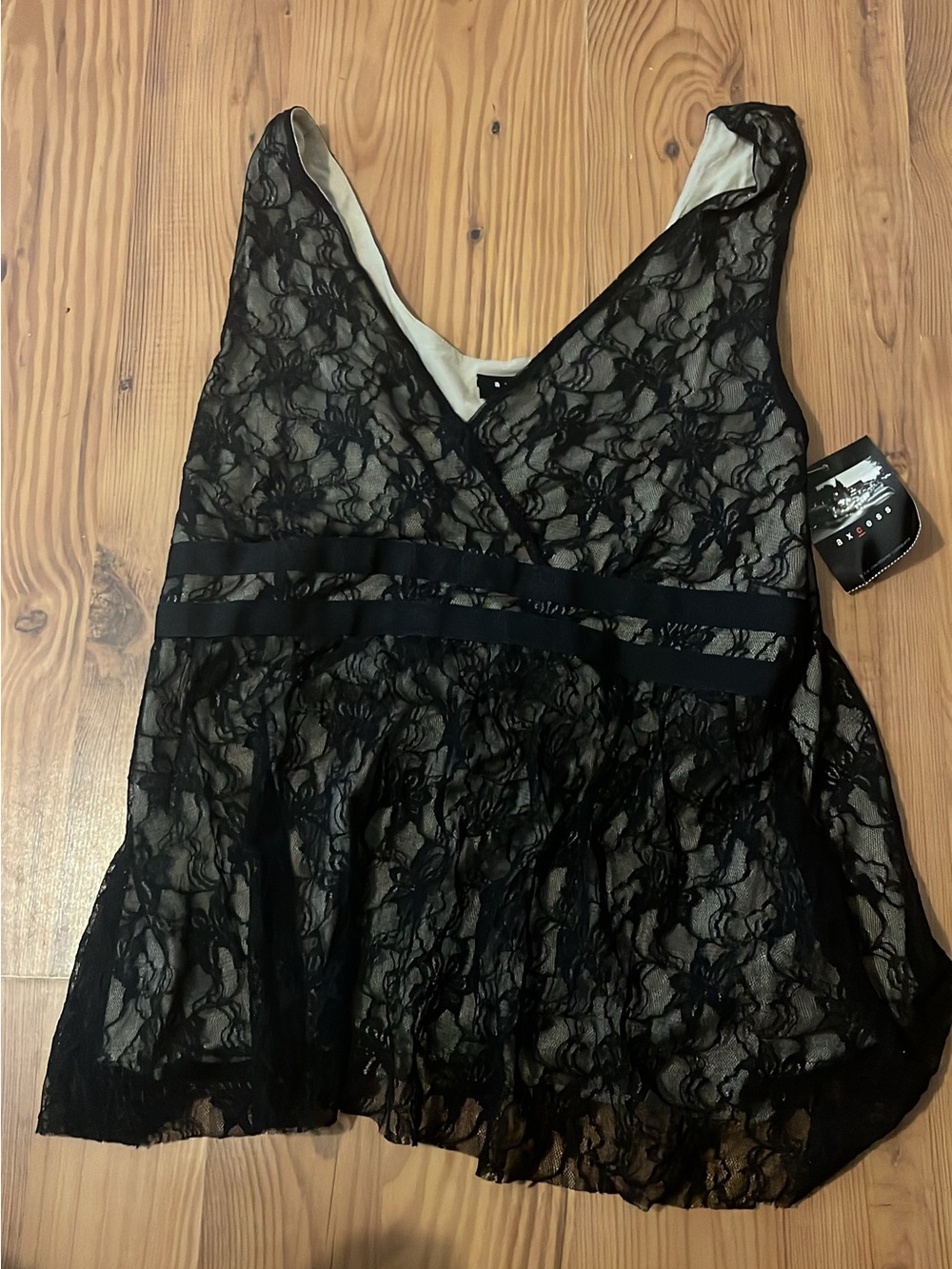 Black Lace V-Neck Lingerie Top - Women Intimates